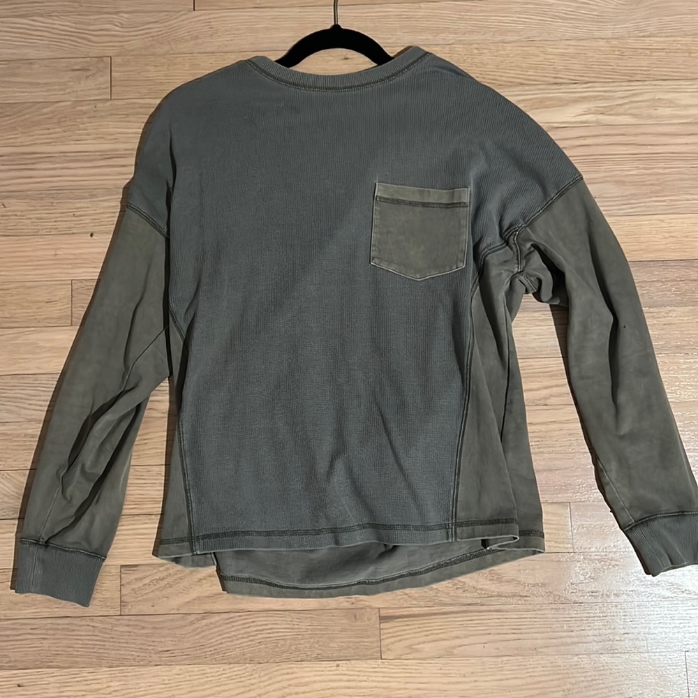 Wild fable size M long sleeve
